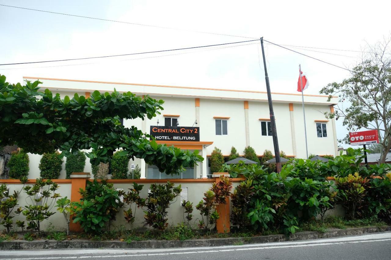 Oyo 1616 Hotel Central City 2 Tanjung Pandan Exterior foto